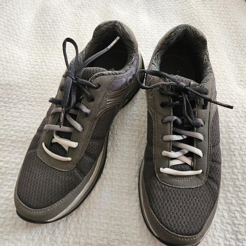 New Abeo Aeros with Vibram soles, Grey 7.5-8.5 (run slightly small)